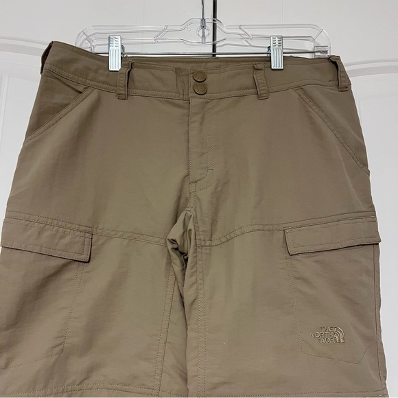 The North Face Nylon Convertible Cargo Pants Khaki Women’s Size 8 - Picture 4 of 9